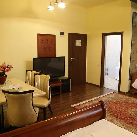 Boutique White Duchess Navodari