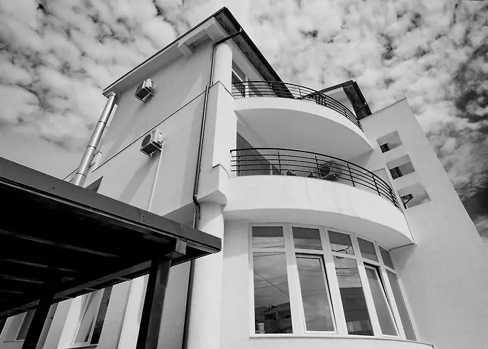 Boutique White Duchess Navodari